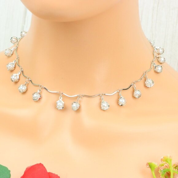 "Minimalist & Elegant Necklace Chain – Perfect for Women & Girls | UNVRC1024 - Picture 9 of 10